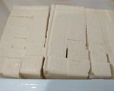 A picture of step 1 of Tofu with minced beef (chinese style).