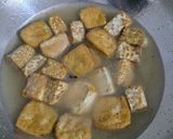 Foto langkah ke 3 dari resep Semur Tahu Telur.