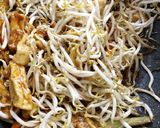 Foto langkah ke 3 dari resep Tumis Tauge Tahu Petis.