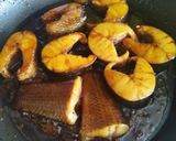 Hình bước làm 2 của món Cá lóc kho tiêu