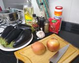 Foto del paso 1 de la receta: Berenjenas al escabeche sin tacc
