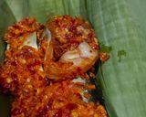 Foto langkah ke 4 dari resep Pepes Ikan Patin Belimbing Wuluh.