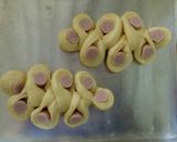 Foto langkah ke 7 dari resep Roti Sosis.