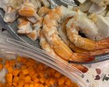 Foto langkah ke 2 dari resep Sup Udang Telur.