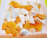Foto del paso 1 de la receta: Postre de queso fresco y persimón con miel