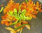 A picture of step 3 of Bread Upma.