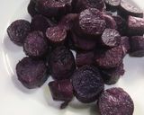 Foto langkah ke 2 dari resep Tumis Mentega Ubi Ungu.
