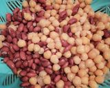 A picture of step 1 of Rajma chaat/Salad.