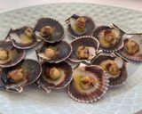 A picture of step 5 of Grilled Zamburiñas (small scallops).