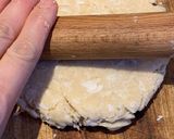A picture of step 5 of Coconut scone.