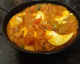 A picture of step 11 of Egg curry.