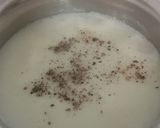 A picture of step 9 of Lauki aur Dhaniye ka soup.