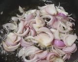 A picture of step 1 of Wheat spaghetti with a healthy twist.