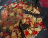 Foto langkah ke 4 dari resep Oseng Ikan Asin Jambal Roti.