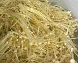 Hình bước làm 4 của món Nấm kim châm xốt dầu hào