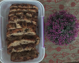 Foto langkah ke 5 dari resep Banana cake with chocolate chips.