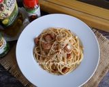 Foto langkah ke 7 dari resep Spagetti Aglio e Olio with Sausages.