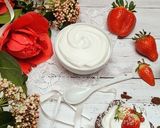 Foto del passaggio 4 della ricetta Crema al latte kinder (senza cottura)
