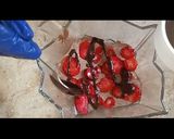 A picture of step 6 of Choco Strawberry instant dessert.