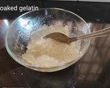 A picture of step 1 of Strawberry jello pudding.