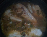 Foto del paso 3 de la receta: Guiso de pescadilla con refrito de verduras