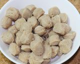 A picture of step 2 of Soyabean ke pakoda.