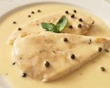 A picture of step 5 of Chicken Breast with Green Peppercorn Sauce.