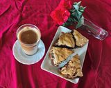A picture of step 4 of Eggless Coffee dalgono cake with dalgona cold coffee.
