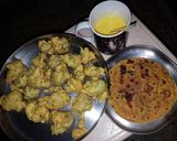 A picture of step 3 of Methi pakoda.
