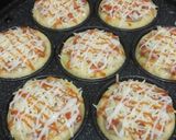 Foto langkah ke 6 dari resep Pizza mini empuk.