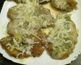 Foto del paso 2 de la receta: Filetes de pechuga empanados con mostaza, queso fundido y salsa pesto