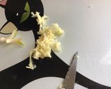Une image de l'étape 3 de Pois gourmands et carottes aux échalotes et ciboulette.