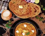 A picture of step 6 of Potato Paneer curry.