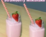 A picture of step 3 of Strawberry🍓 milkshake.
