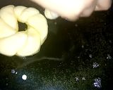A picture of step 14 of Flower Donuts.