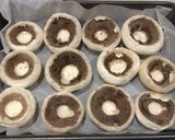 Juhtúróval töltött gombafejek csőben sütve recept fázis 1 fotója