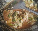Foto langkah ke 4 dari resep Pangsit Goreng/Tumis Basah.
