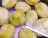 Hình bước làm 1 của món Cóc lắc muối tôm