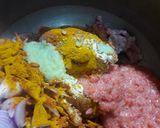 A picture of step 1 of Qeema phaliyan(Rawan phali) ya beans with mutton qeema.