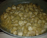 Foto del paso 2 de la receta: Arroz con azafrán y pollo