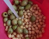 Foto del paso 1 de la receta: Hummus con aceitunas verdes 🫒