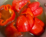 Foto del paso 2 de la receta: Pimientos Rojos rellenos! Rico almuerzo keto!