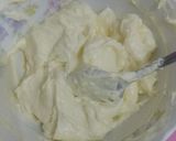 Foto langkah ke 2 dari resep Garlic cheese bread.