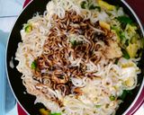 Foto langkah ke 9 dari resep Mie Goreng Ala Anak Kost 🍜.