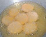A picture of step 3 of Meethi tikiyan / Kundey.