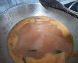 Foto langkah ke 1 dari resep Udang saus pedas simpel.