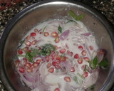 மாதுளை தயிர் வெங்காய பச்சடி ரெசிபி ஸ்டேப் 2 புகைப்படம்