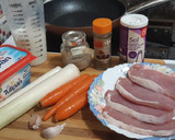 Foto del paso 1 de la receta: Lomo de cerdo con salsa/crema de zanahorias y puerros