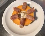 Une image de l'étape 6 de Melon charentais au jambon cru, brousse artisanale corse et poivre.