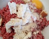 A picture of step 1 of Polpette e cipolle.
